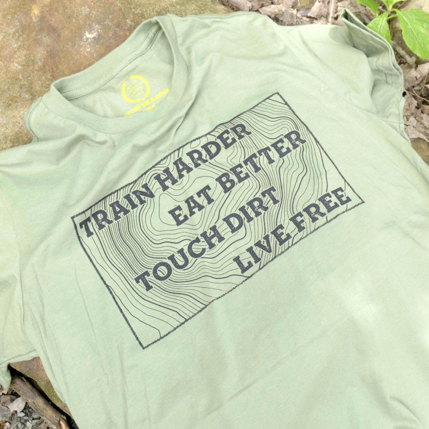 T-Shirt: Live Harder